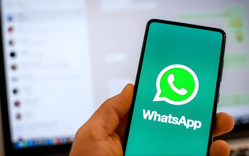 WhatsApp Experiments With Paid Subscription Model to Unlock Advanced Features